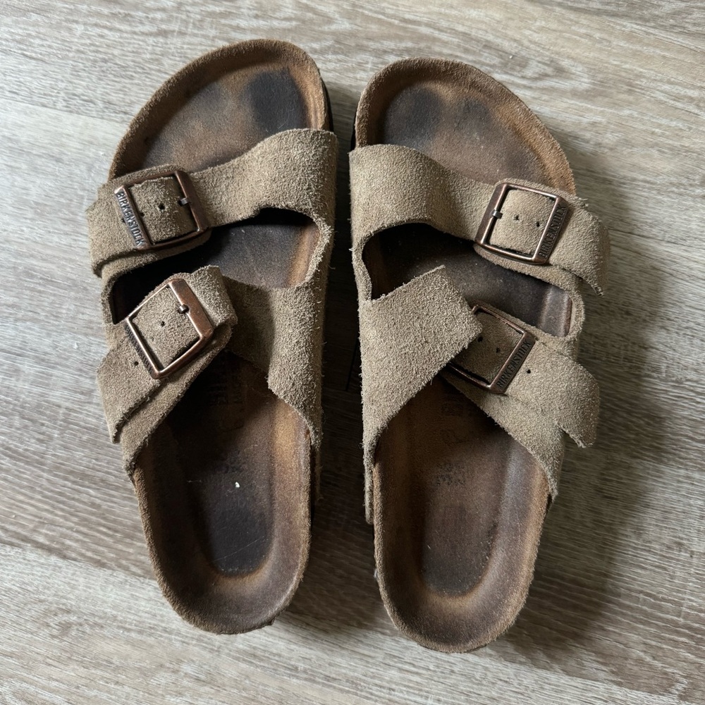 Size 36 Birkenstocks Arizona style